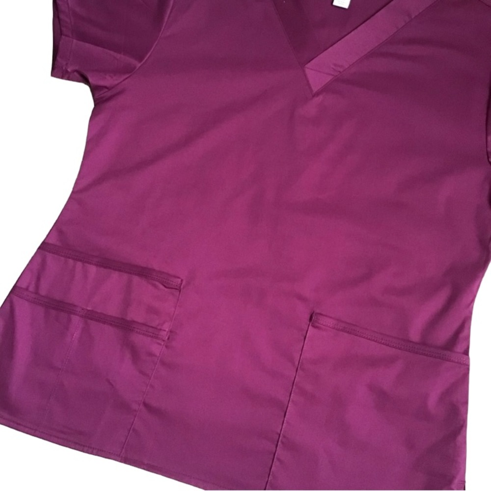 Amazon Essentials Quick Dry Stretch Scrub Top M - image 5